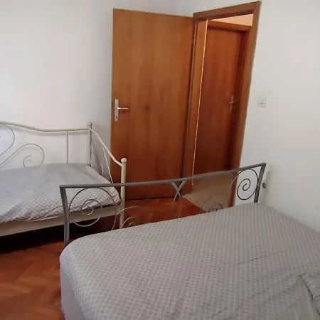 Lägenhet Apartman Pantan